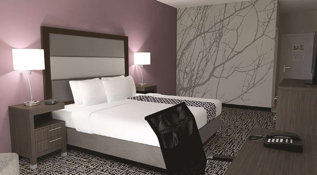 La Quinta By Wyndham Dallas Plano - The Colony Room photo