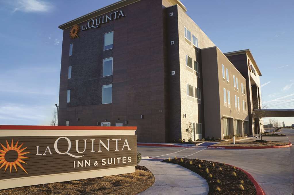 La Quinta By Wyndham Dallas Plano - The Colony Exterior photo