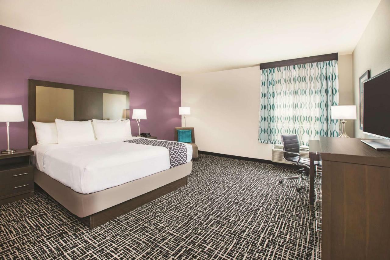 La Quinta By Wyndham Dallas Plano - The Colony Exterior photo